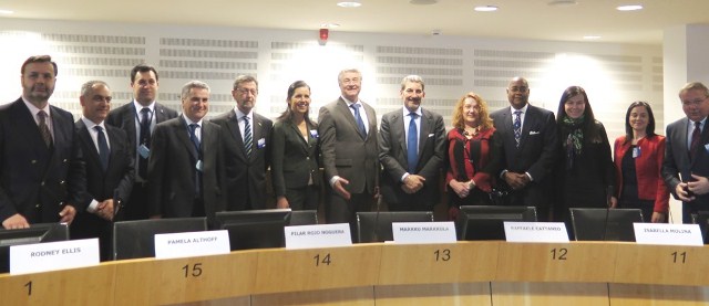 Foto da noticia:Pilar Rojo participa na primeira reunión do Comité Permanente da CALRE 2015